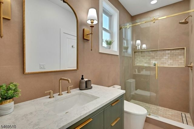 188 Fairview Ave, Rutherford Boro, NJ 07070