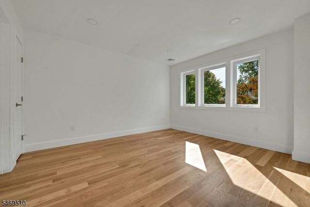 188 Fairview Ave, Rutherford Boro, NJ 07070