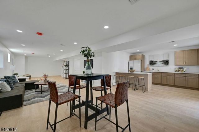 188 Fairview Ave, Rutherford Boro, NJ 07070