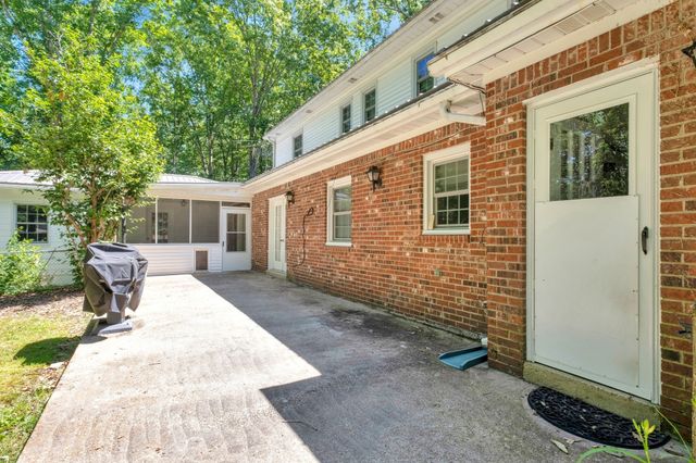 107 Leslie Ln, Hohenwald, TN 38462