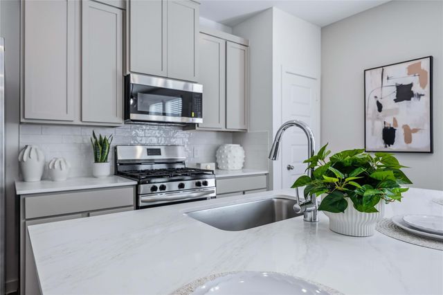 956 Green Vines Lane, Houston, TX 77091