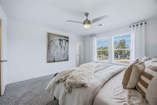 956 Green Vines Lane, Houston, TX 77091