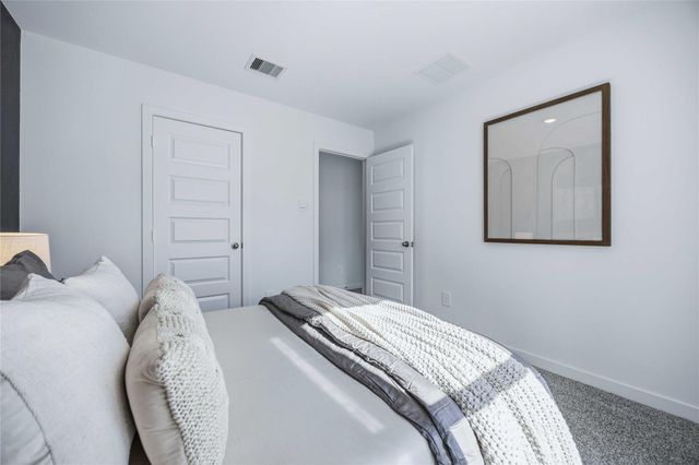 956 Green Vines Lane, Houston, TX 77091