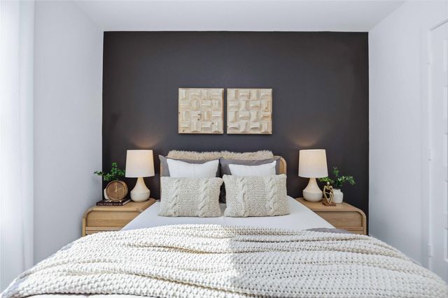 956 Green Vines Lane, Houston, TX 77091