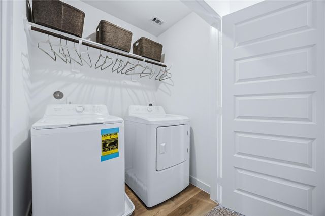 956 Green Vines Lane, Houston, TX 77091