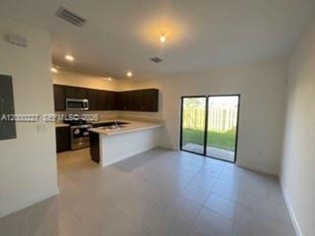 11833 SW 245th Ter, Homestead, FL 33032