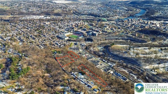 W Lafayette Street, Easton, PA 18042