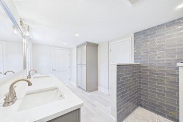 13 Hammond Street, Marion, MA 02739