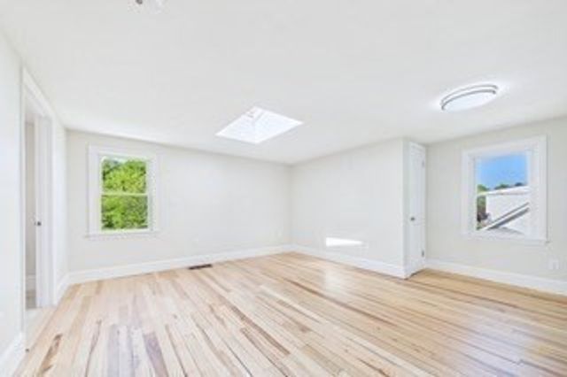 13 Hammond Street, Marion, MA 02739