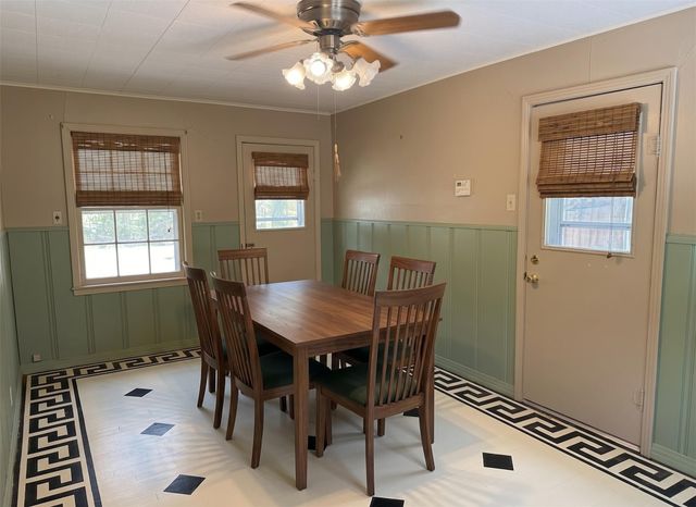 1405 E 16th ST E, Georgetown, TX 78626