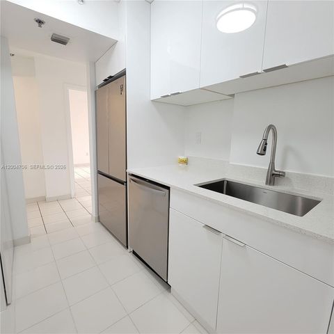 7601 Dickens Ave 402, Miami Beach, FL 33141