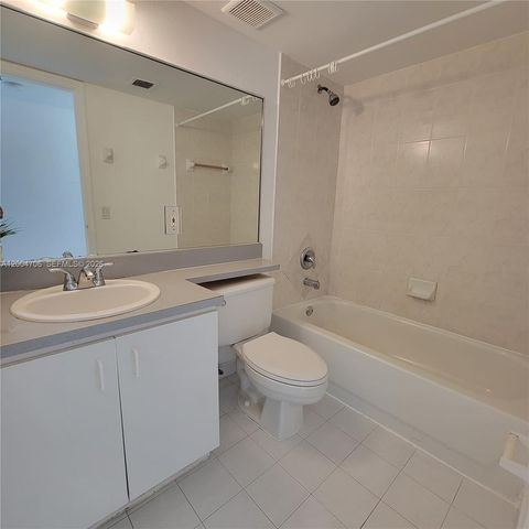 7601 Dickens Ave 402, Miami Beach, FL 33141
