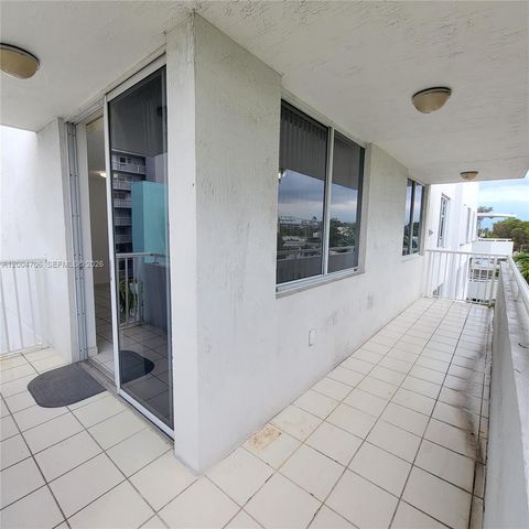 7601 Dickens Ave 402, Miami Beach, FL 33141