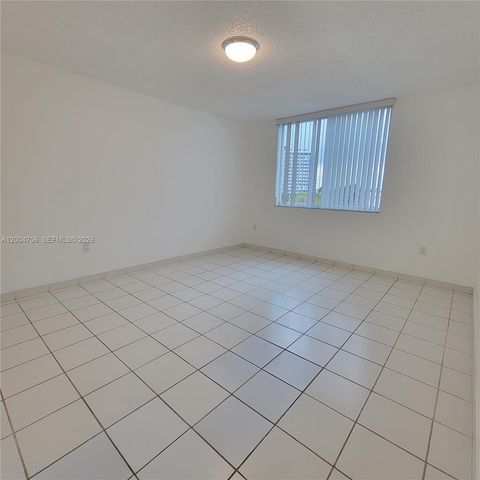 7601 Dickens Ave 402, Miami Beach, FL 33141