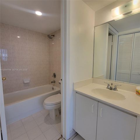 7601 Dickens Ave 402, Miami Beach, FL 33141