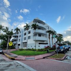 7601 Dickens Ave 402, Miami Beach, FL 33141