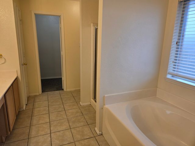 436 Orchard Hill Drive, Cedar Hill, TX 75104