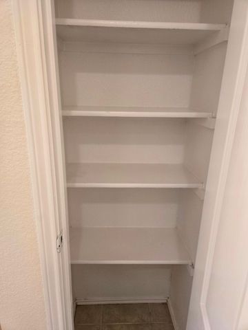 436 Orchard Hill Drive, Cedar Hill, TX 75104