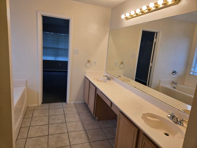 436 Orchard Hill Drive, Cedar Hill, TX 75104