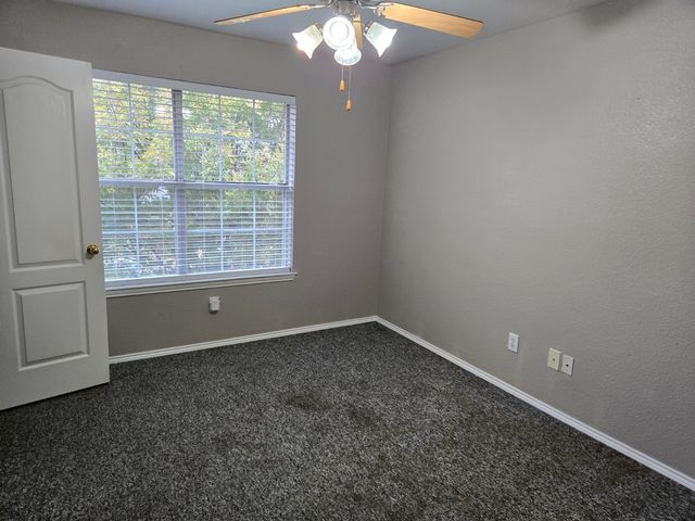 436 Orchard Hill Drive, Cedar Hill, TX 75104