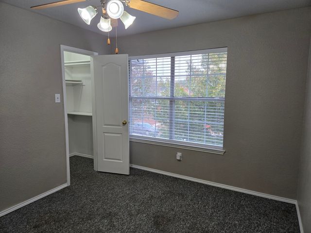 436 Orchard Hill Drive, Cedar Hill, TX 75104