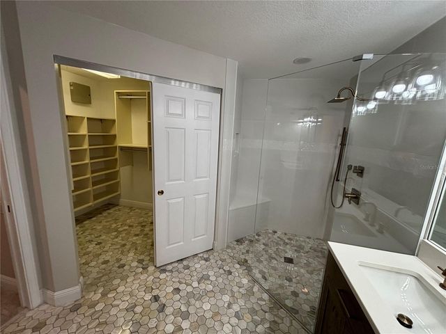 6536 MOORINGS POINT CIRCLE 101, Lakewood Ranch, FL 34202