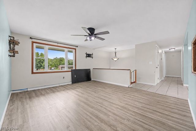 6410 Westmore Street, Louisville, OH 44641