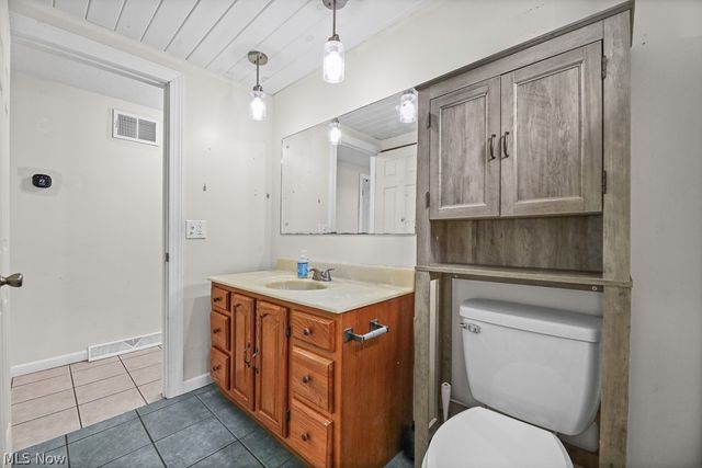6410 Westmore Street, Louisville, OH 44641