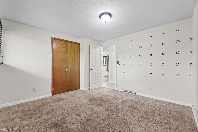 6410 Westmore Street, Louisville, OH 44641