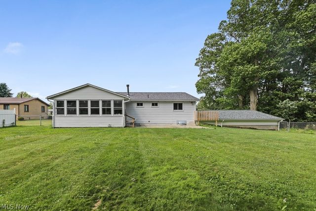 6410 Westmore Street, Louisville, OH 44641