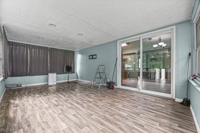 6410 Westmore Street, Louisville, OH 44641