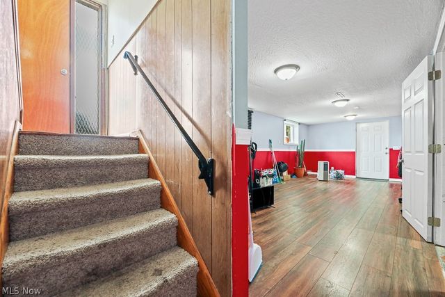 6410 Westmore Street, Louisville, OH 44641