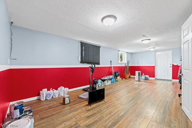 6410 Westmore Street, Louisville, OH 44641