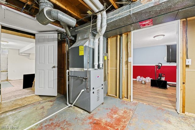 6410 Westmore Street, Louisville, OH 44641