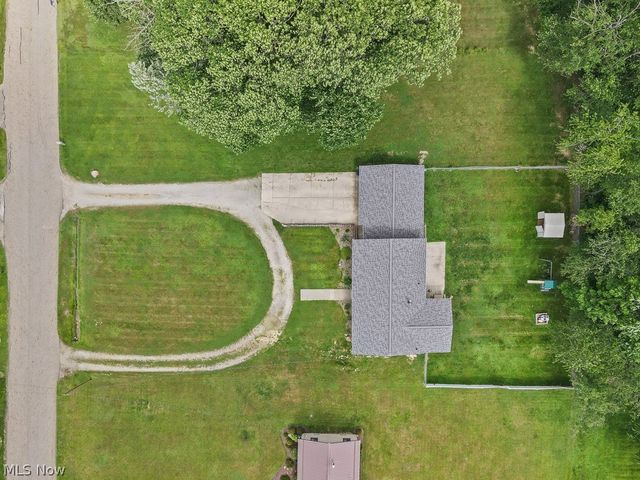 6410 Westmore Street, Louisville, OH 44641