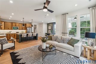 18760 Palisades Cove Trl, Moseley, VA 23120