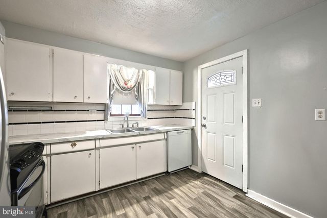 1949 N SHERMAN ST, York, PA 17406