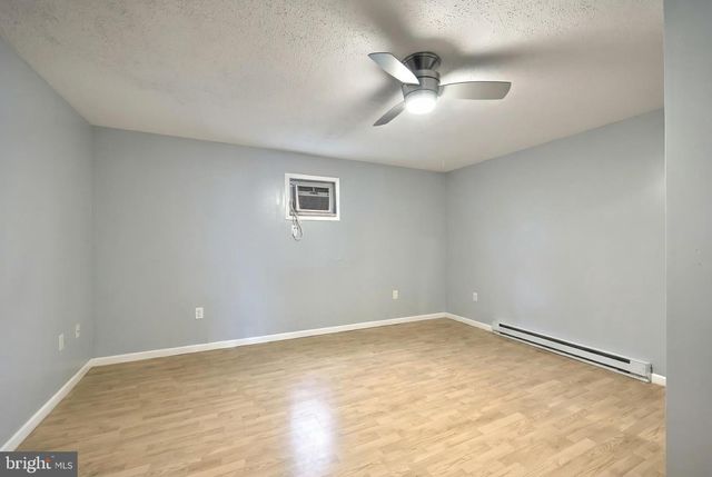 1949 N SHERMAN ST, York, PA 17406