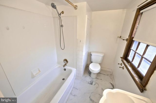 1949 N SHERMAN ST, York, PA 17406