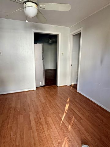 1526 Yale Street 2, Houston, TX 77008