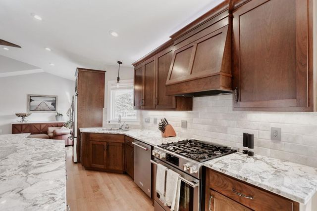 3298 139th Lane NW, Andover, MN 55304