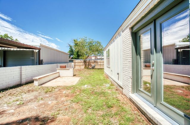 1421 N Kelly Ave, Odessa, TX 79763