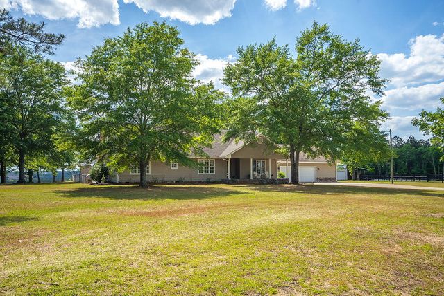 793 Flowing Well Road, Wagener, SC 29164