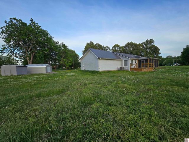 5105 Bradford Road, West Paducah, KY 42086