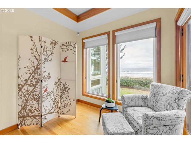 4515 N COAST Hwy, Newport, OR 97365