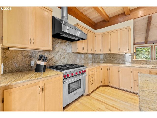 4515 N COAST Hwy, Newport, OR 97365