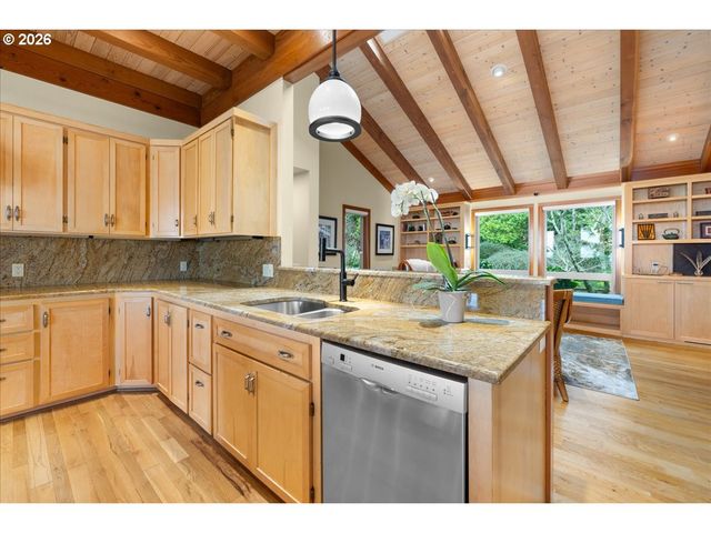 4515 N COAST Hwy, Newport, OR 97365