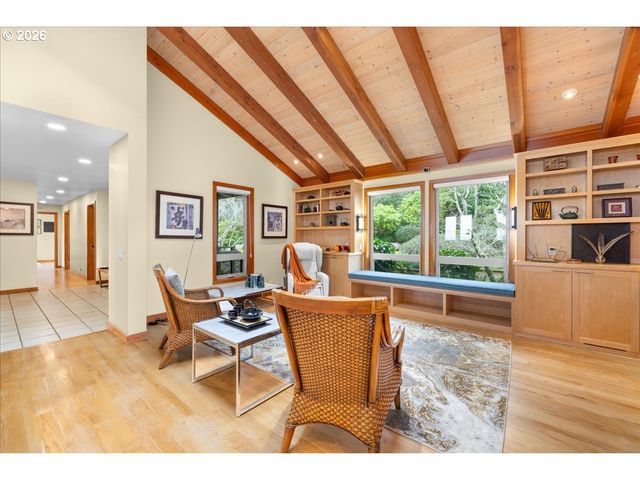 4515 N COAST Hwy, Newport, OR 97365