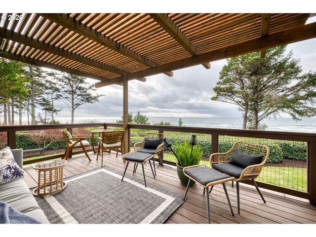 4515 N COAST Hwy, Newport, OR 97365