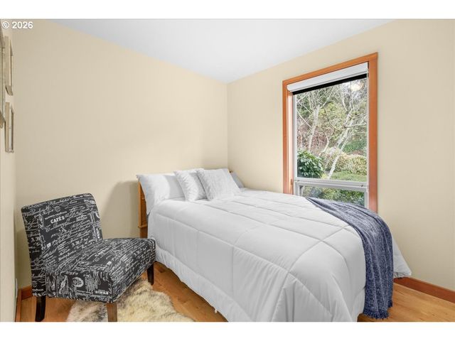 4515 N COAST Hwy, Newport, OR 97365